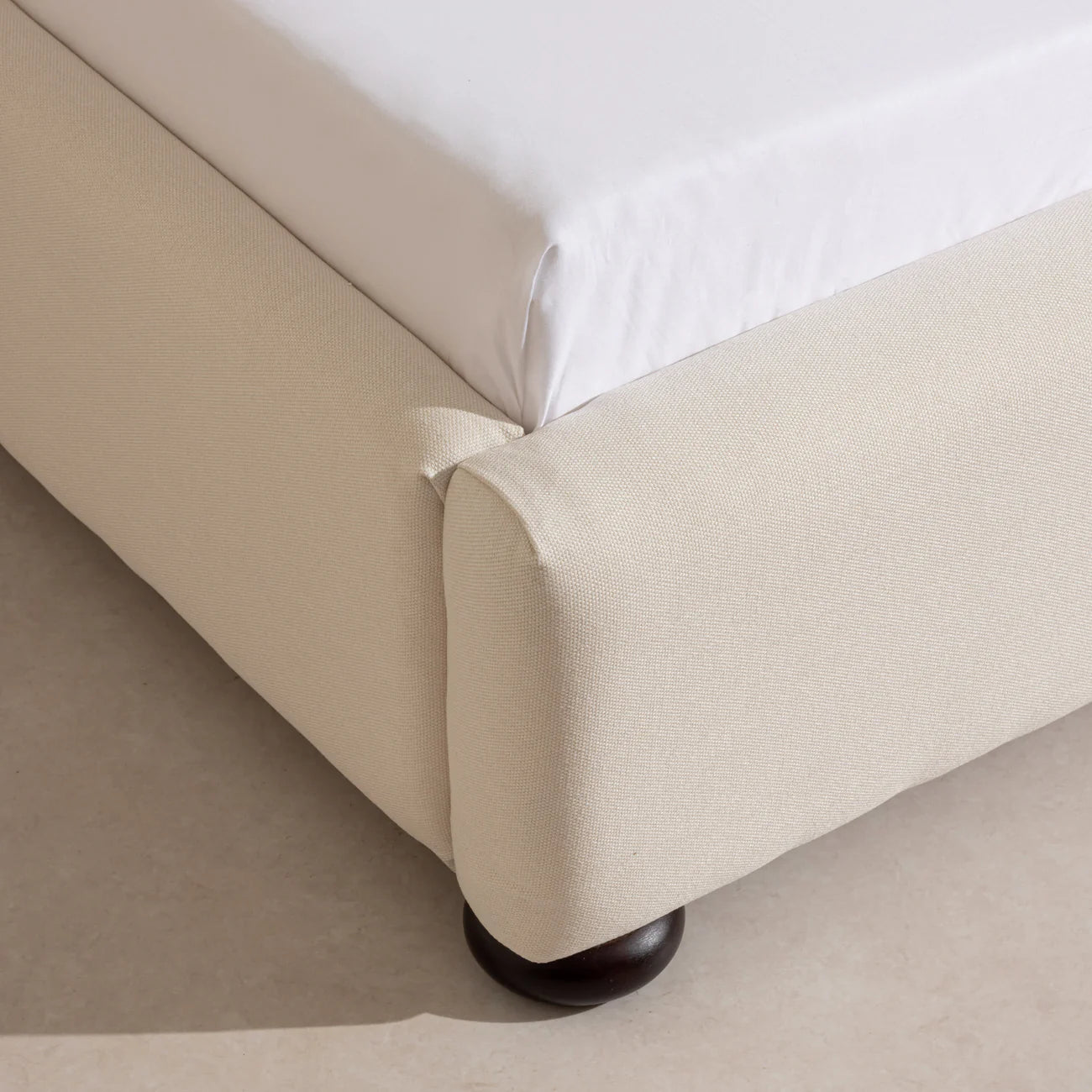 Curve Bed