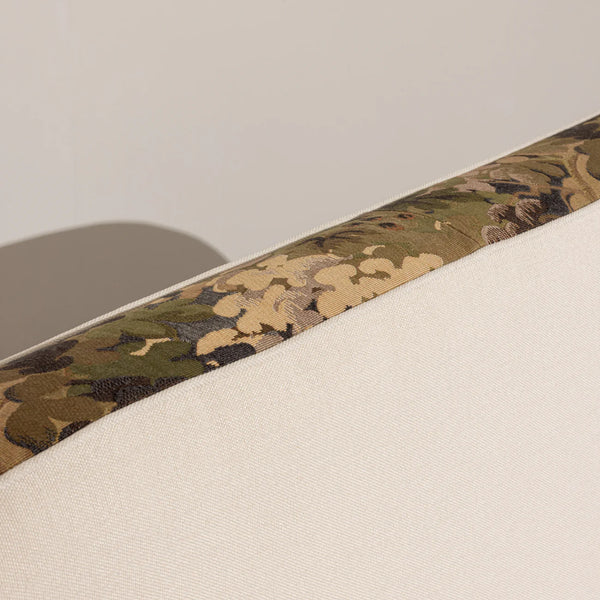 Curve Bed