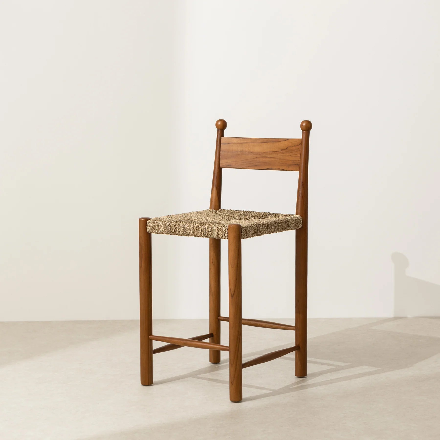 Finials Bar Stool with Rope Seat