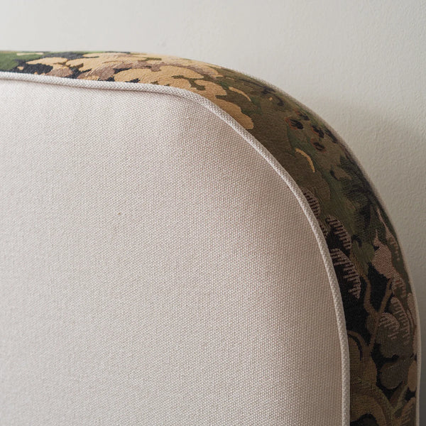 Curve Bed