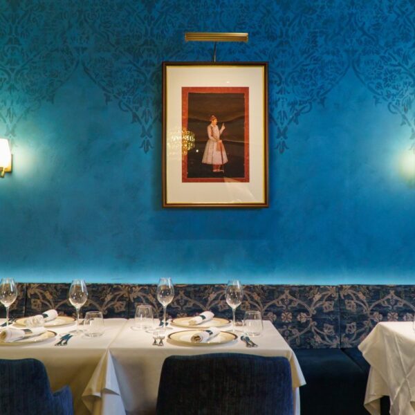 Plain Back Banquette Seating